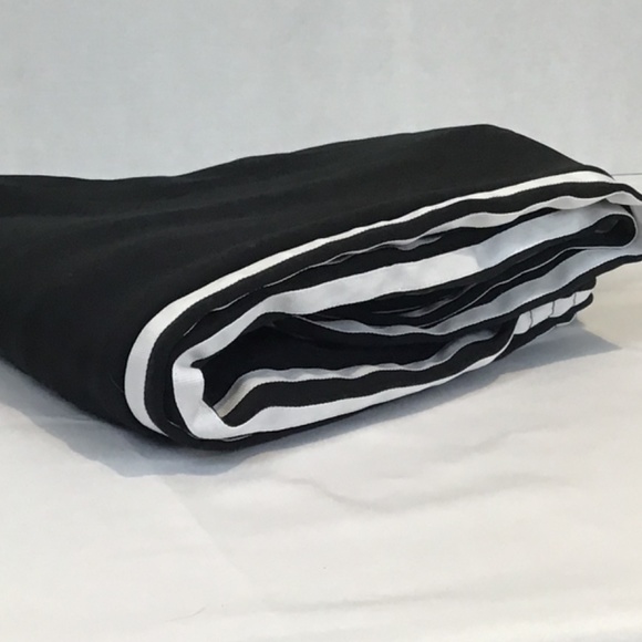Adidas slim fit tapered leg standard length pants (size 2xs) - Picture 4 of 4